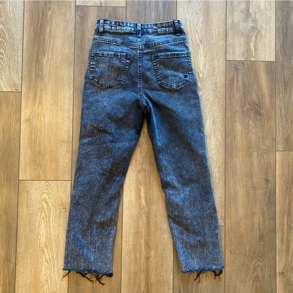 Black Stone washed jeans - Picture 7 of 9